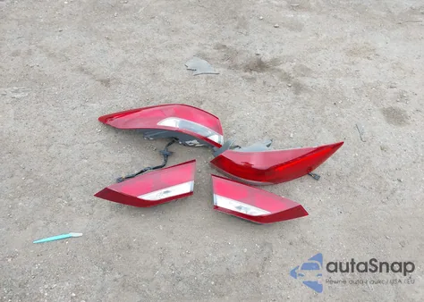 2018 Hyundai Elantra Value Edition из США, поврежденный, VIN 5NPD84LF5JH272565